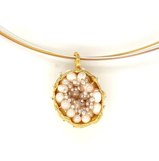 Dance of Stamens Necklace Midi, Gold plated Hollow Bezel with Fresh Water Pearls