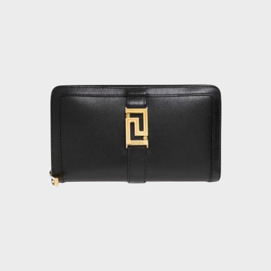Black Logo Detailed Zipped Wallet